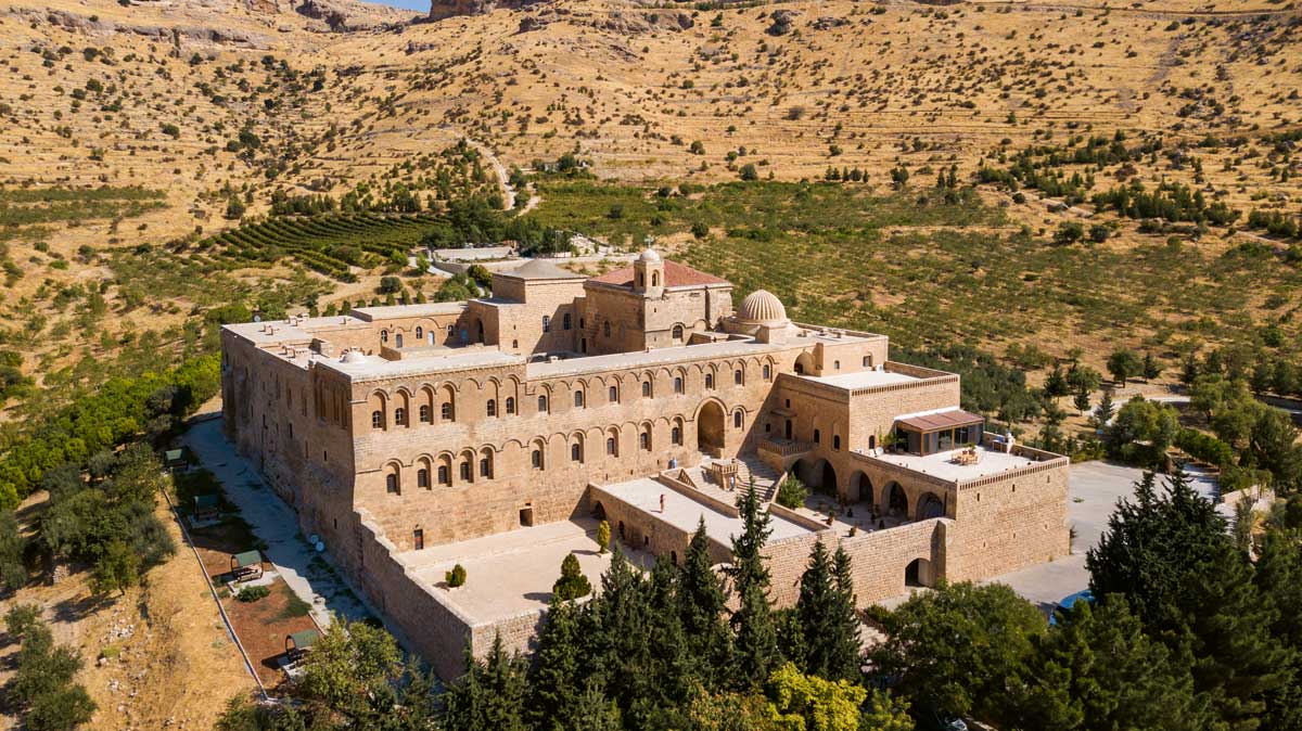 Taşların kalbi: Mardin Deyrulzafaran Manastırı – Atlas